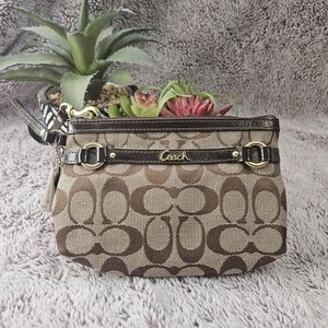 NWT Coach Gallery Signature Medium Wristlet Khaki Mahogany Brown F47206 Y2K